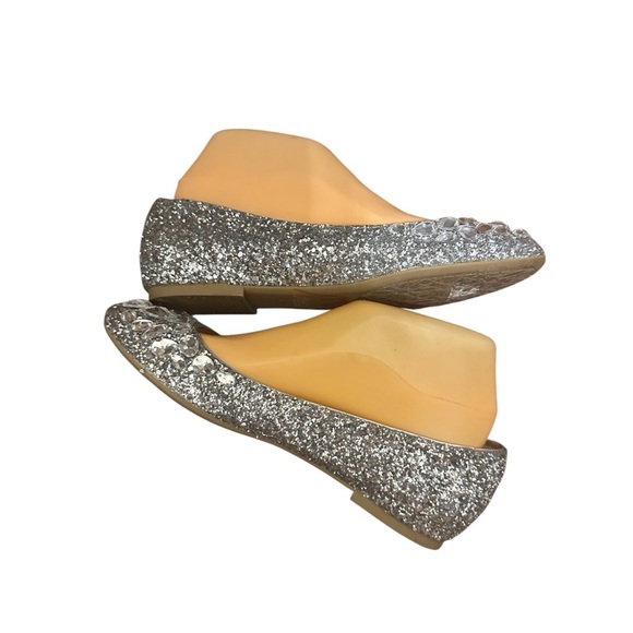 Jewel Badgley Mischka Silver Glitter Flats - Picture 2 of 6